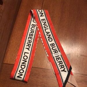 BURBERRY skinny logo scarf